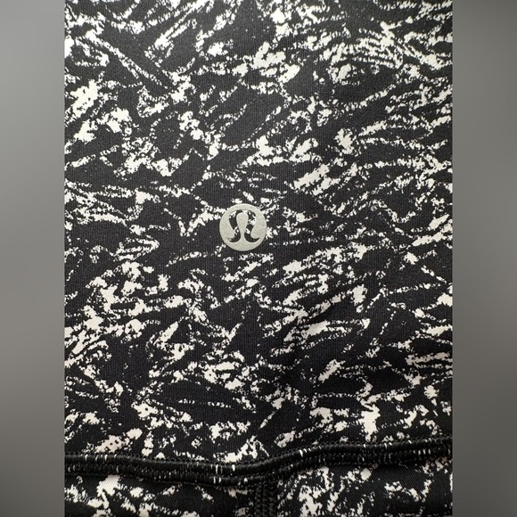 LULULEMON WUNDER UNDER HIGH RISE - Picture 8 of 8